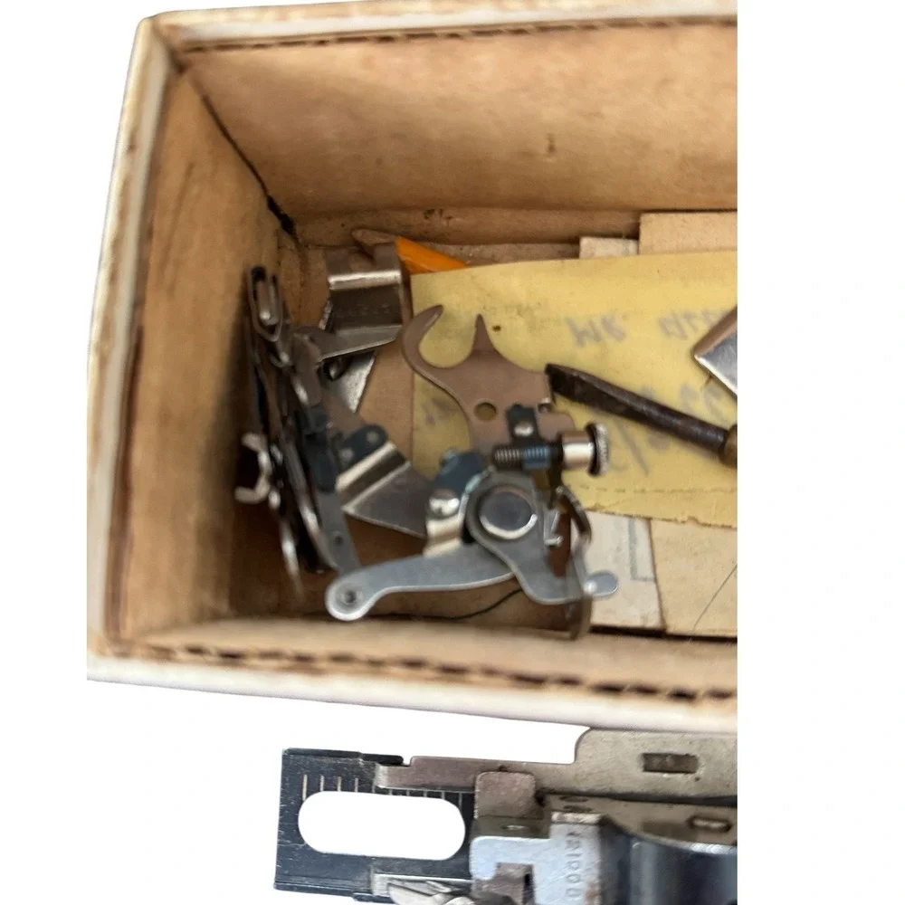 Vintage Singer Buttonhole Attachment No‎ 121795 for Lock Stitch Sewing Machines